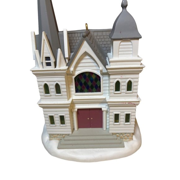 2002 Hallmark Ornament COUNTRY CHURCH Candlelight Services #5 - Picture 2 of 9